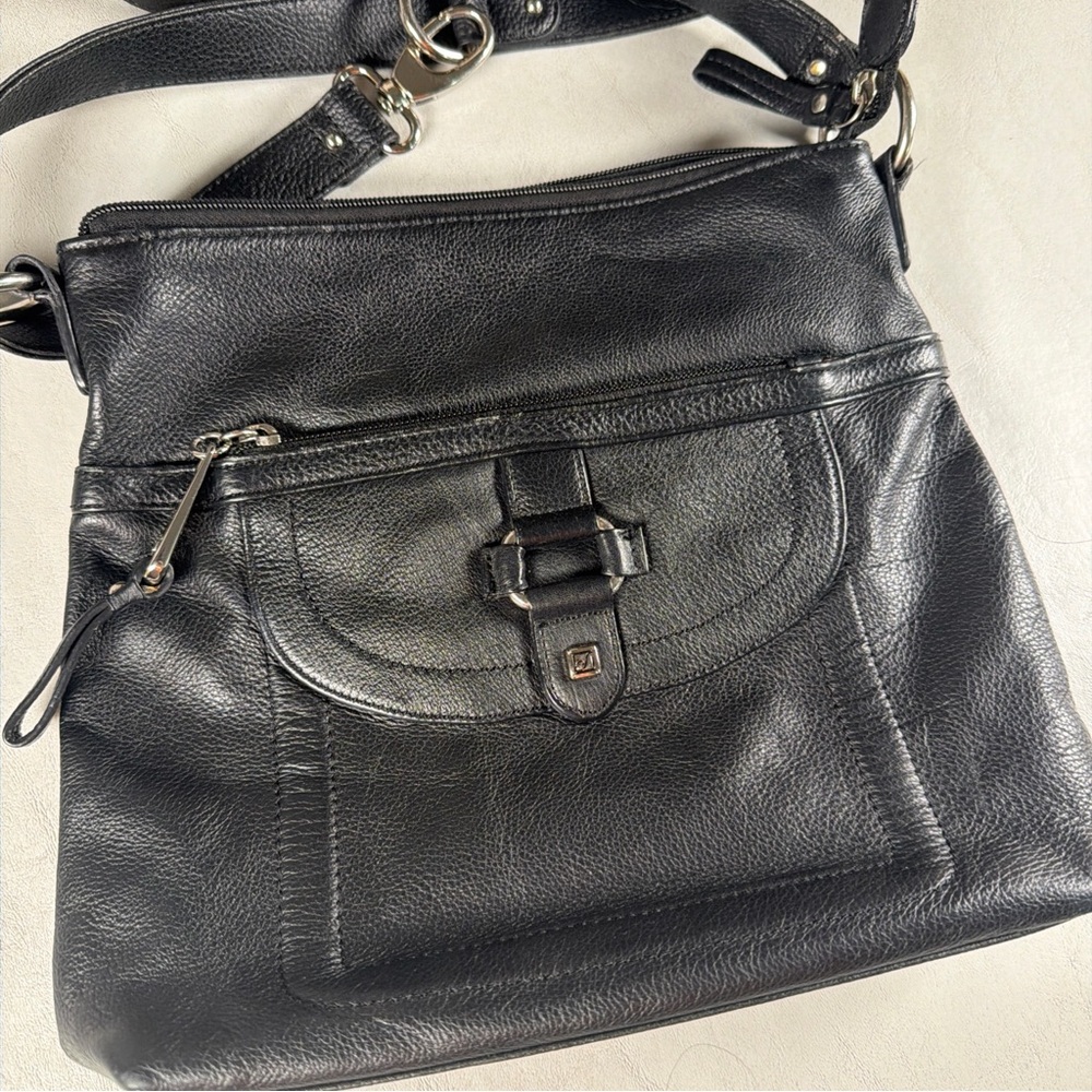 Stone Mountain Accessories black leather crossbody bag Brown Patterned Interior